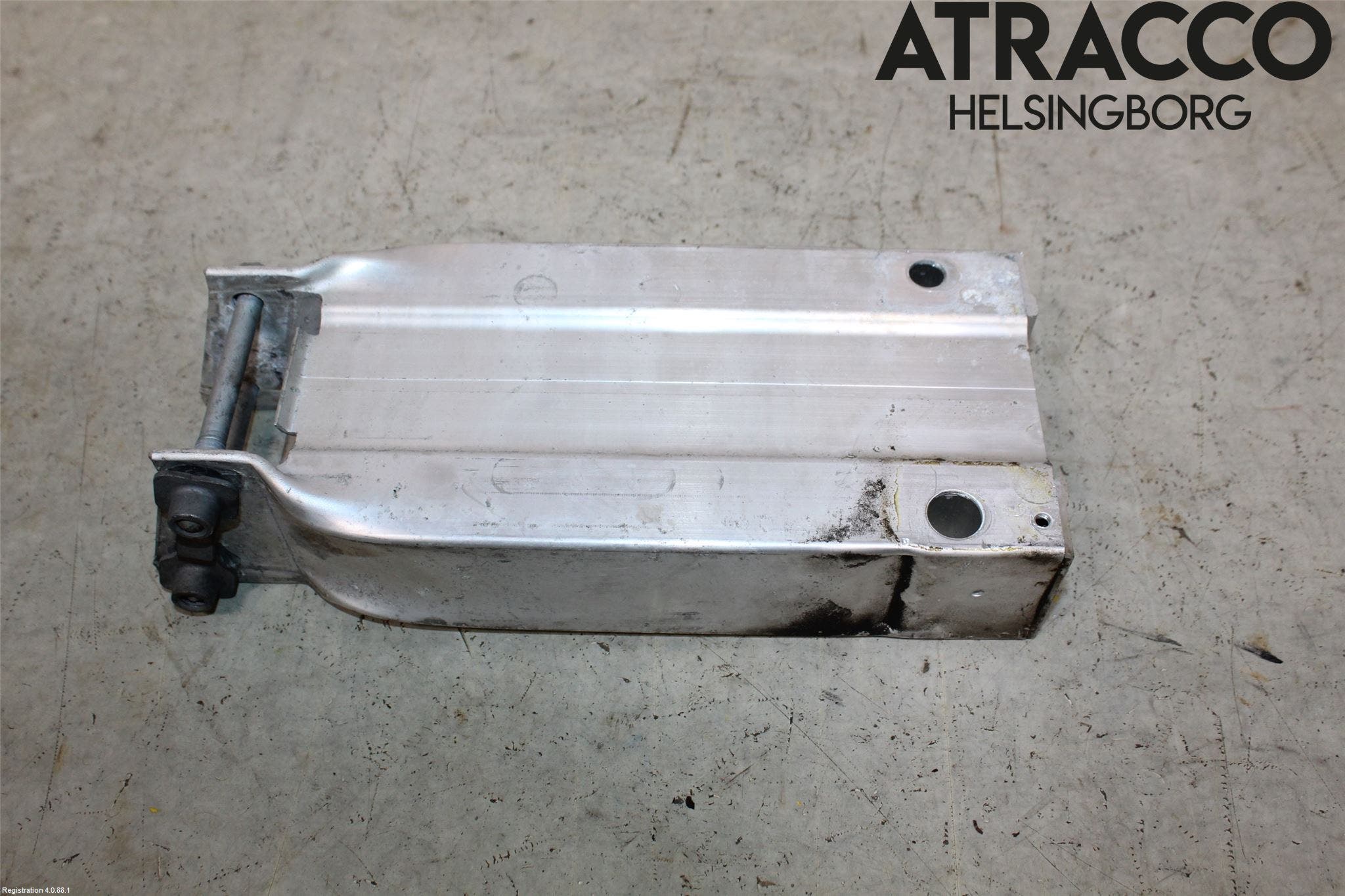 Mercedes-Benz MB E-KLASS (W212) 09-16 Stötfångarbärjärn Fram