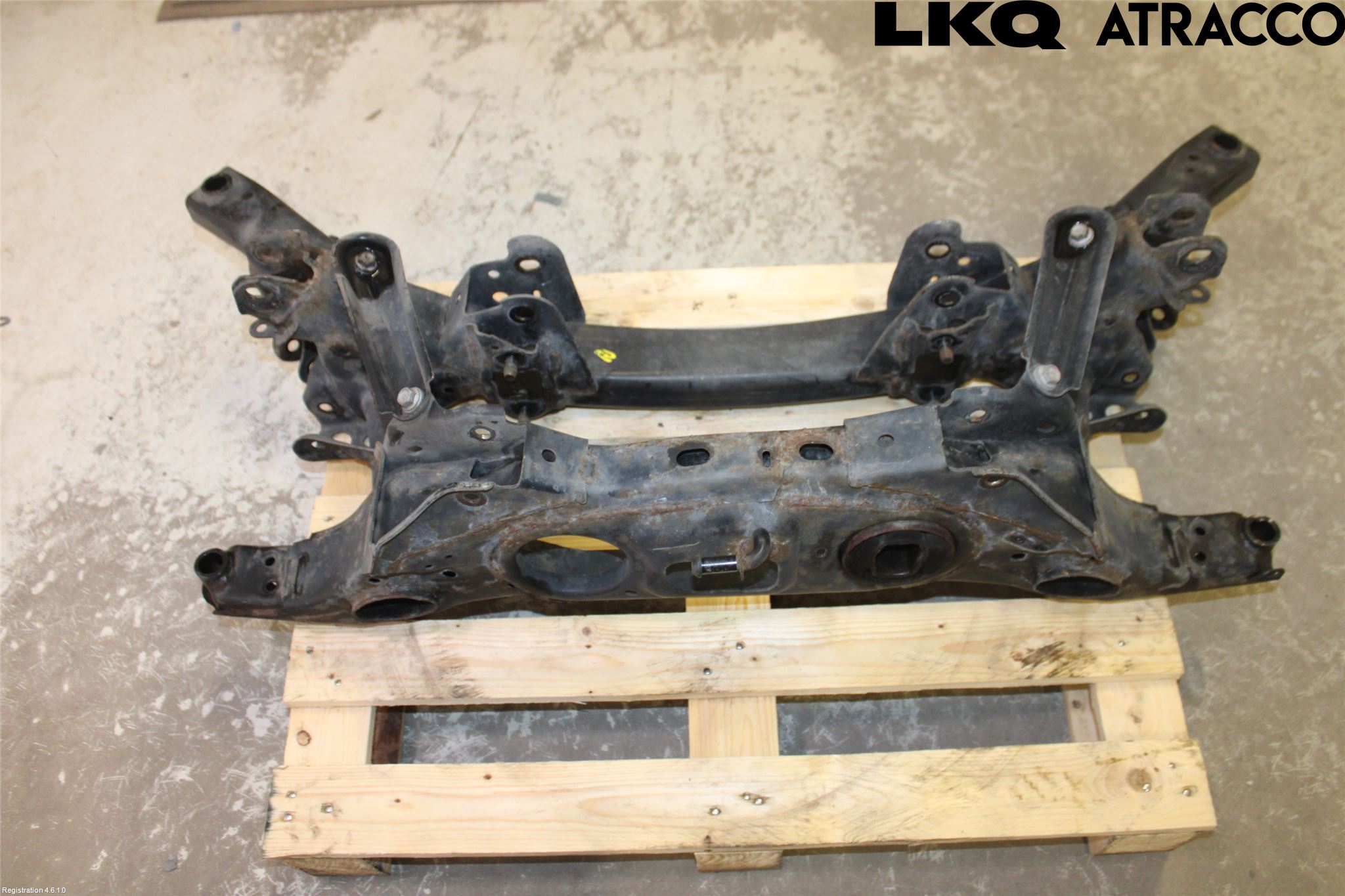 Toyota RAV4 13-18 Bakaxelbalk