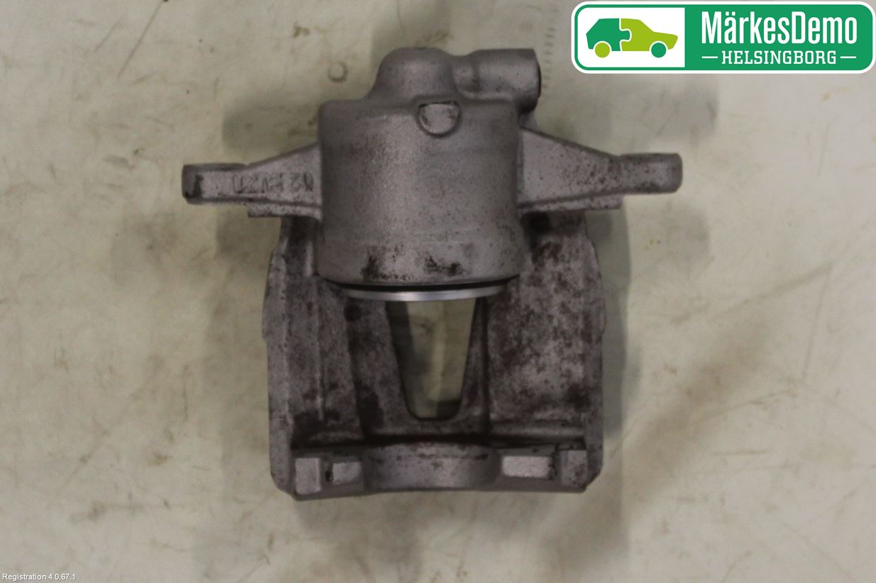 Fiat FIORINO Bromsok Fram Höger