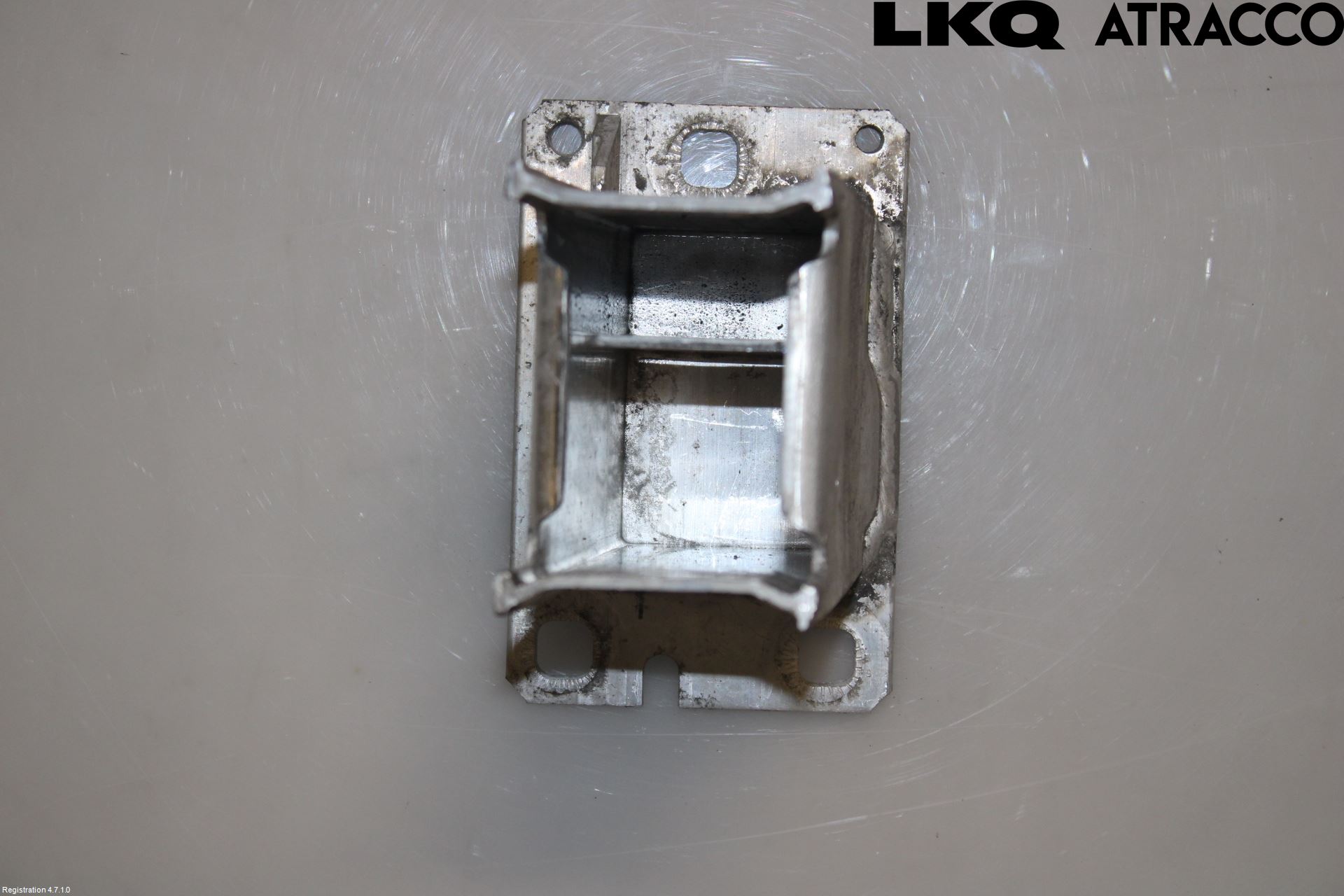 Audi Q5 09-16 Stötfångarbärjärn Fram