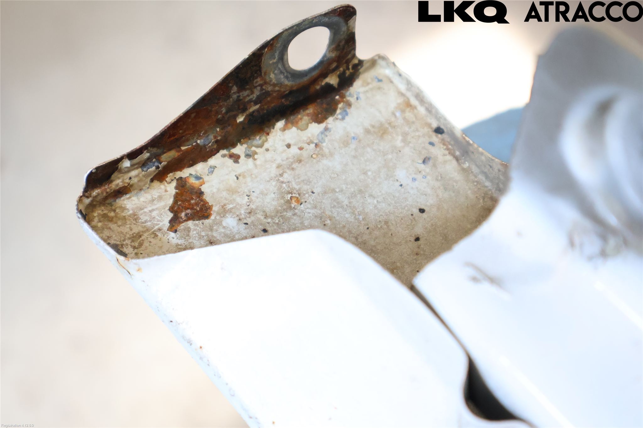 Volkswagen VW CADDY 11-15 Skärm Fram Höger