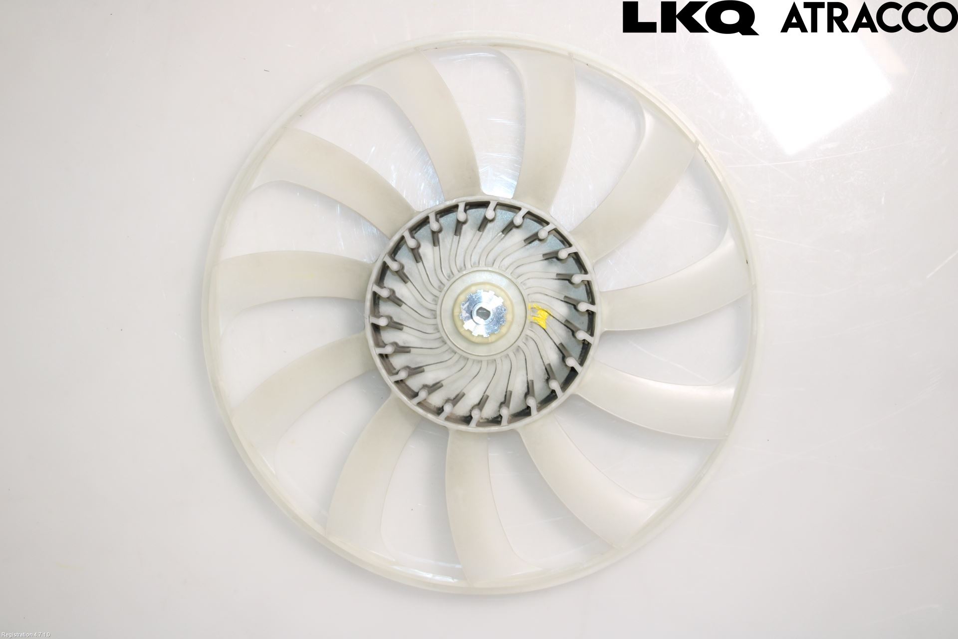 Toyota AVENSIS 09-15 Kylfläkt-Vinge