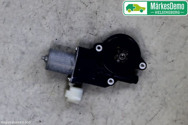 Mitsubishi ECLIPS CROSS Fönsterhissmotor