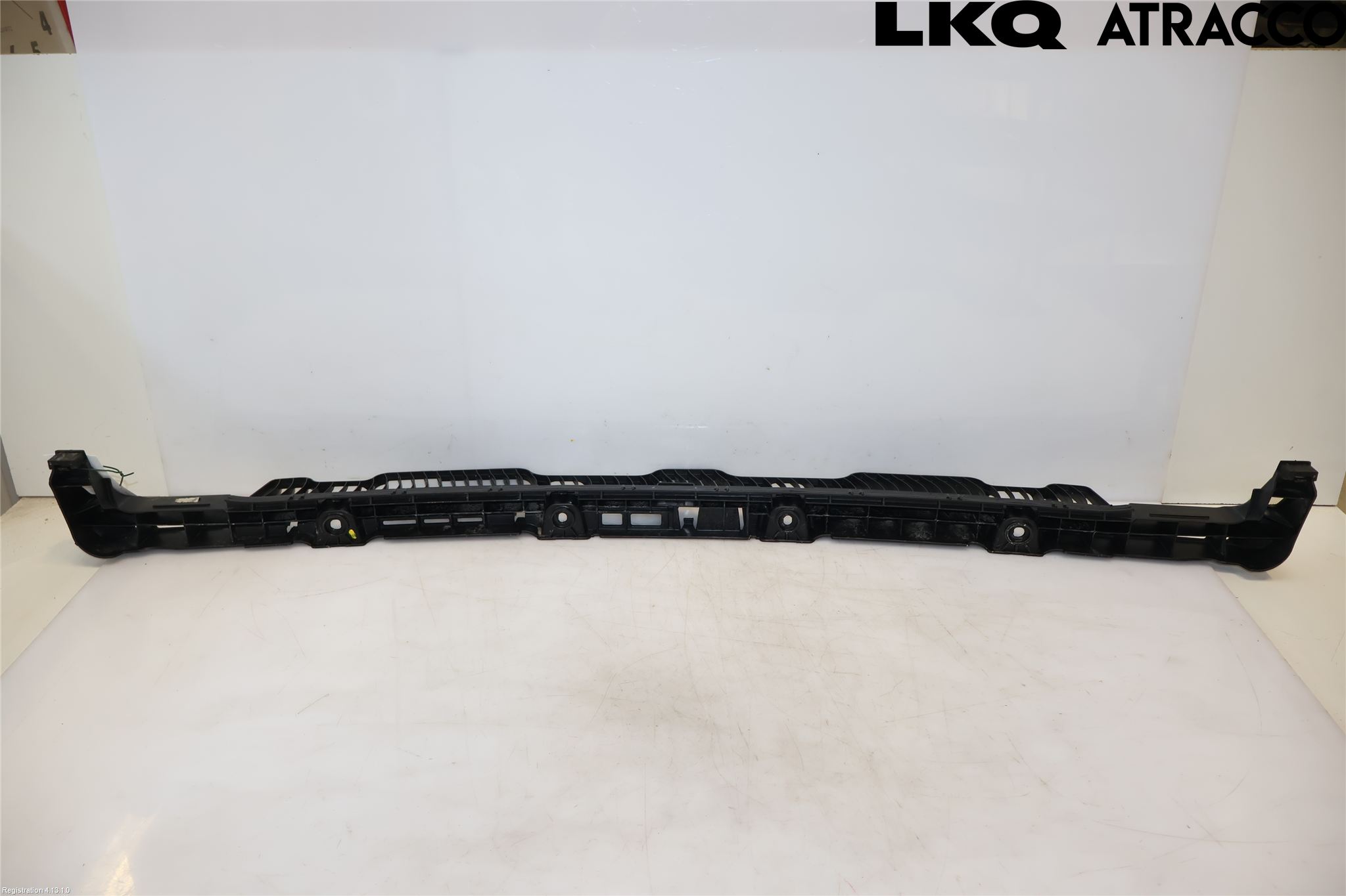 Volkswagen VW GOLF / E-GOLF VII 13-20 Stötfångardel Bak Mitt