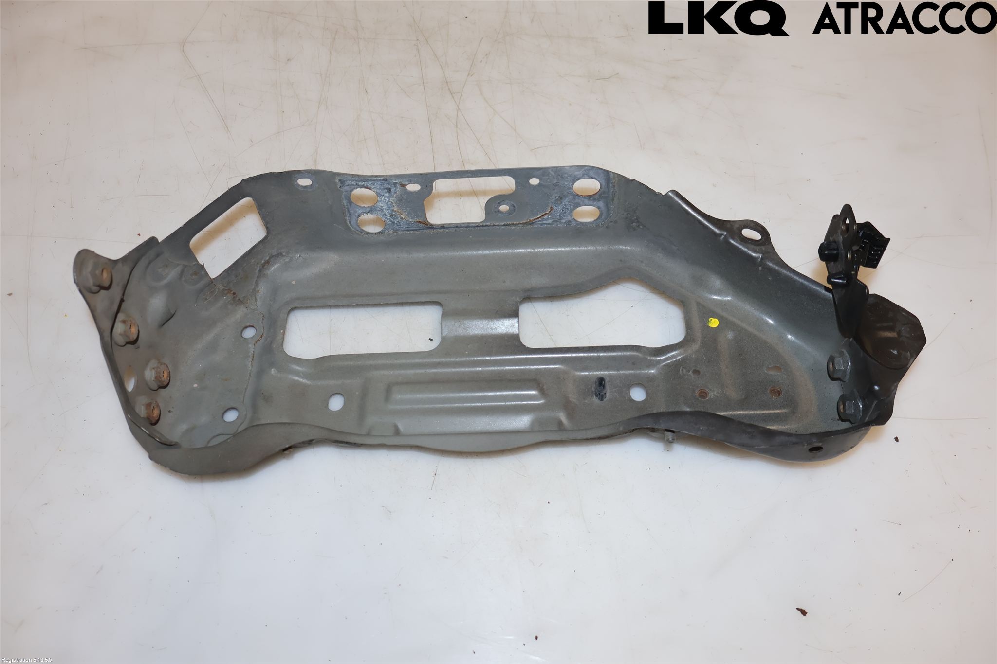 Toyota VERSO-S 11-16 Kylarfäste-Ram-Balk