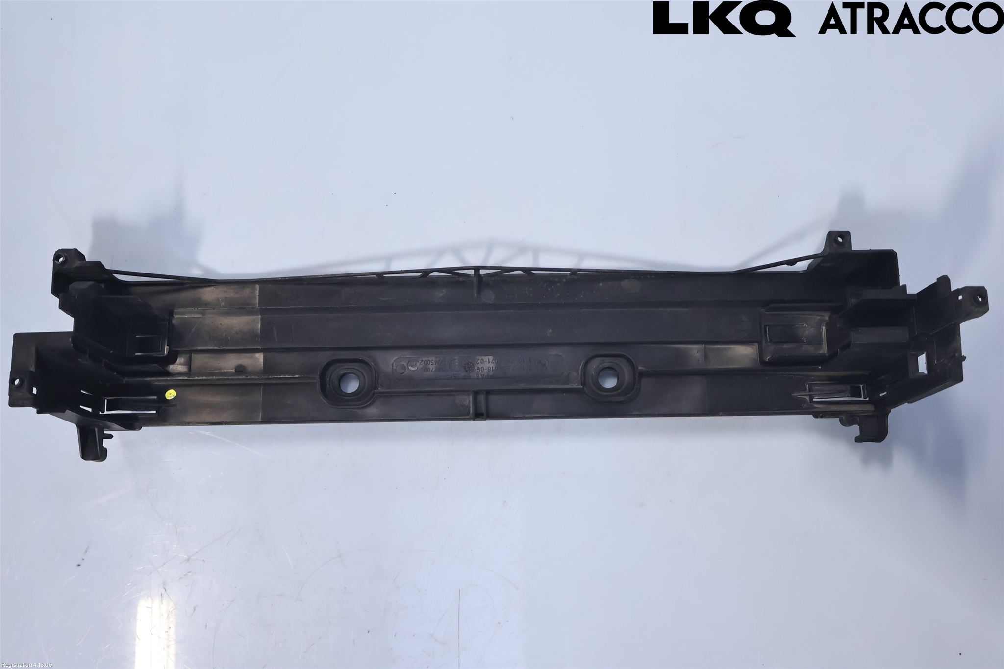 BMW 5 F10/F11/F18 09-17 Kylarfäste-Ram-Balk