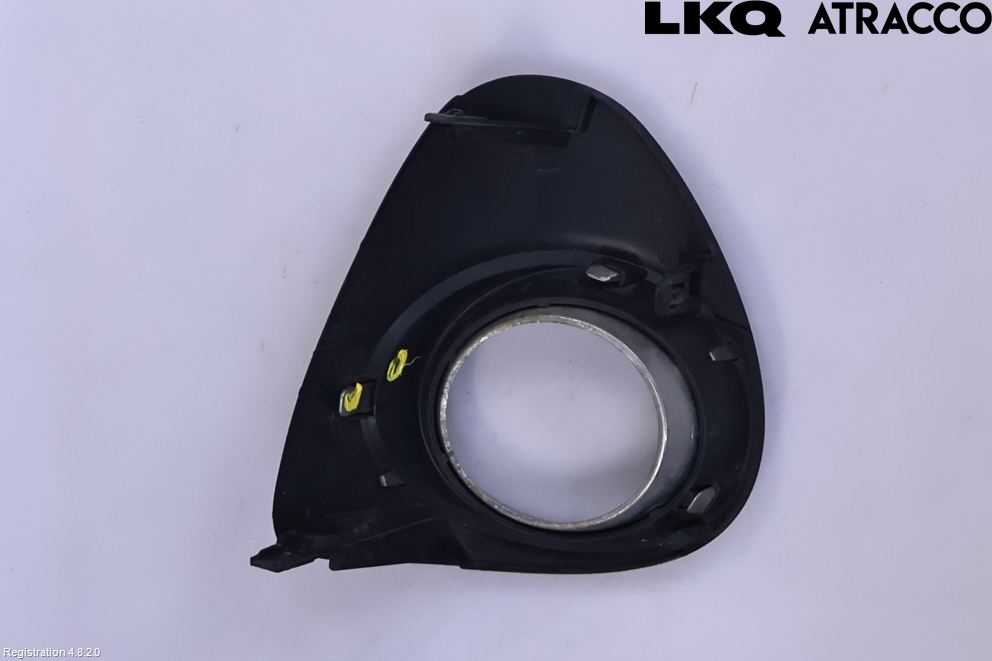 Toyota AVENSIS 09-15 Dimljussarg Fram