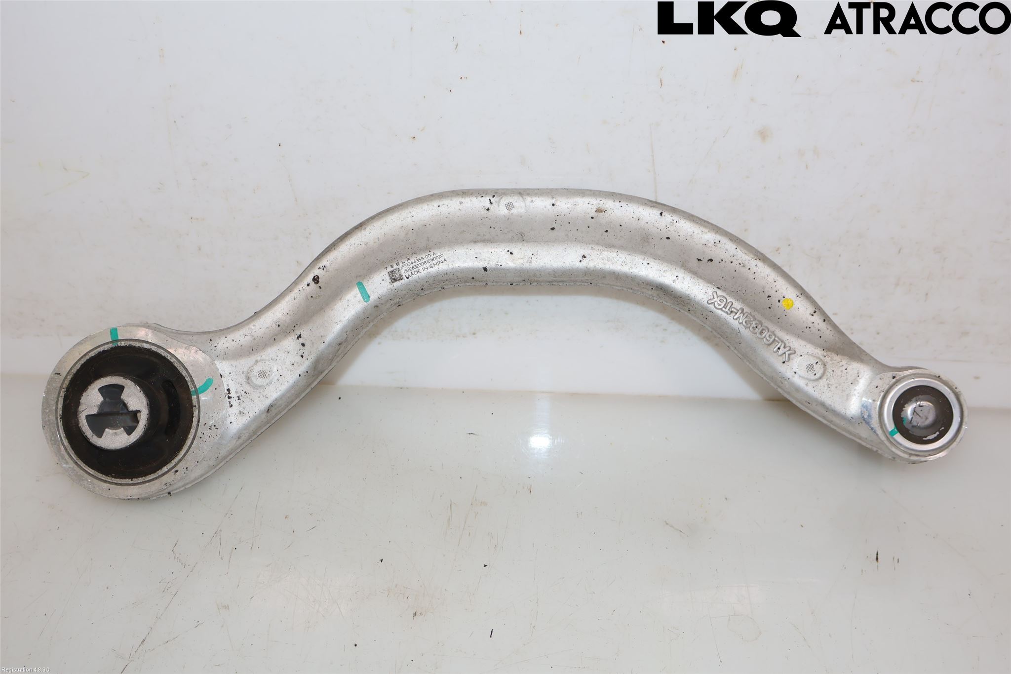 Tesla MODEL Y 21- Bärarm Fram Undre Hö