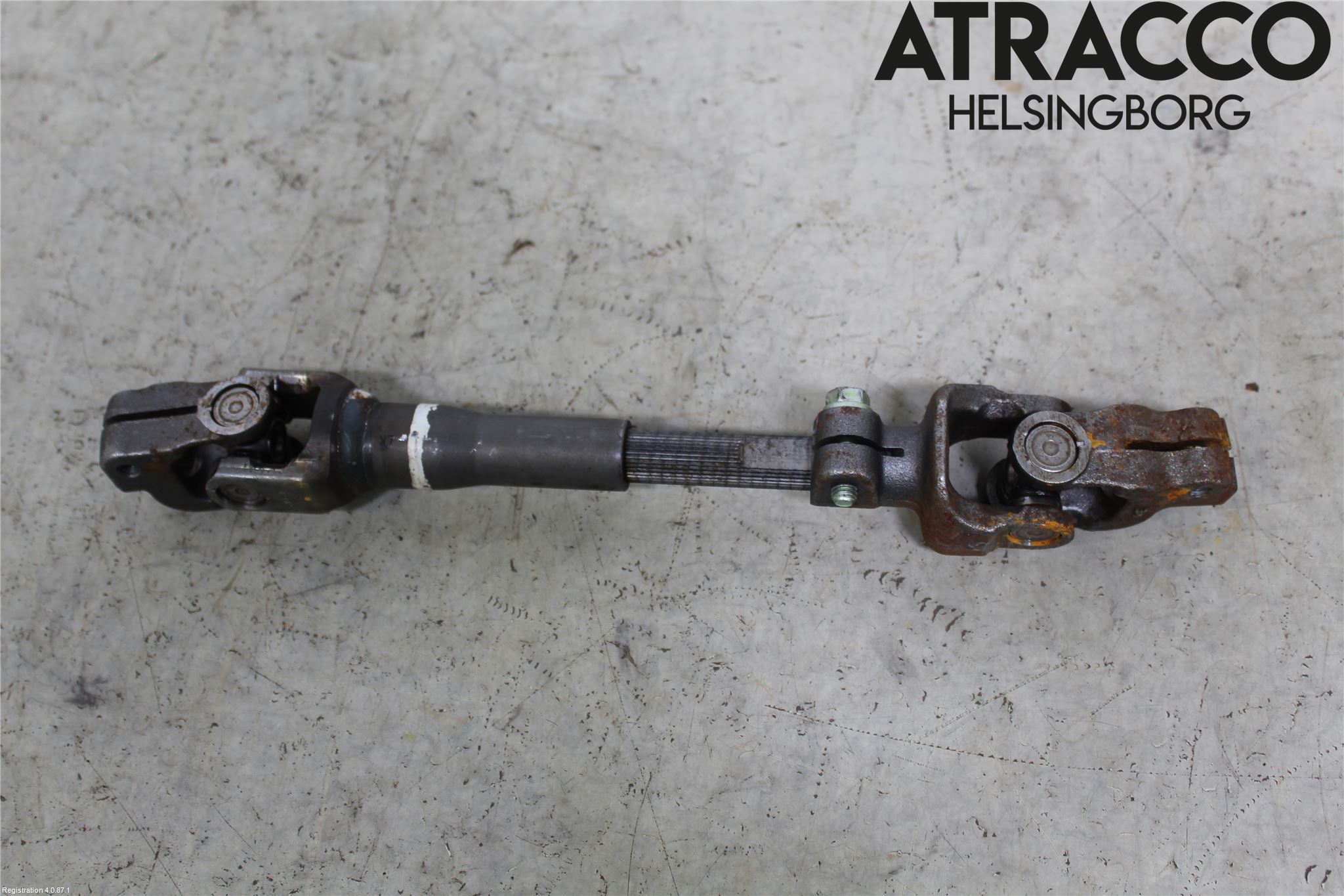 Toyota YARIS XP130 12-14 Rattaxelknut