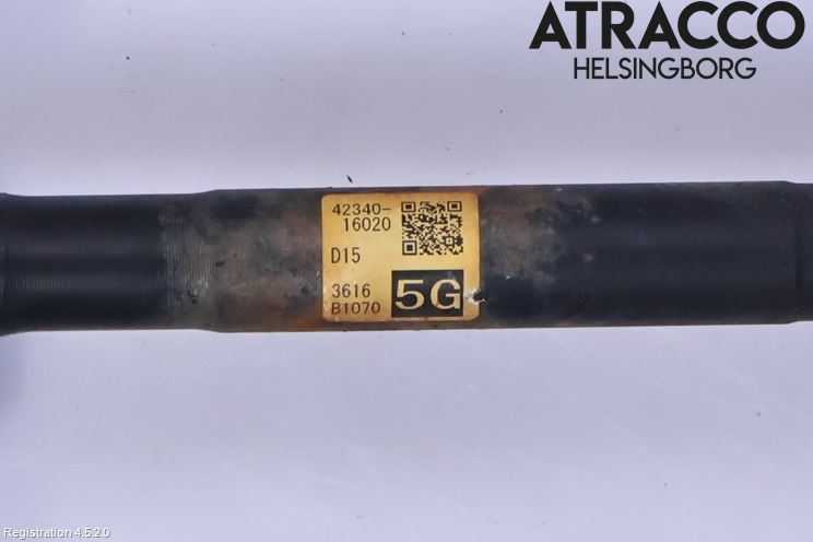 Toyota COROLLA CROSS XG10 22- Drivaxel Bak Höger