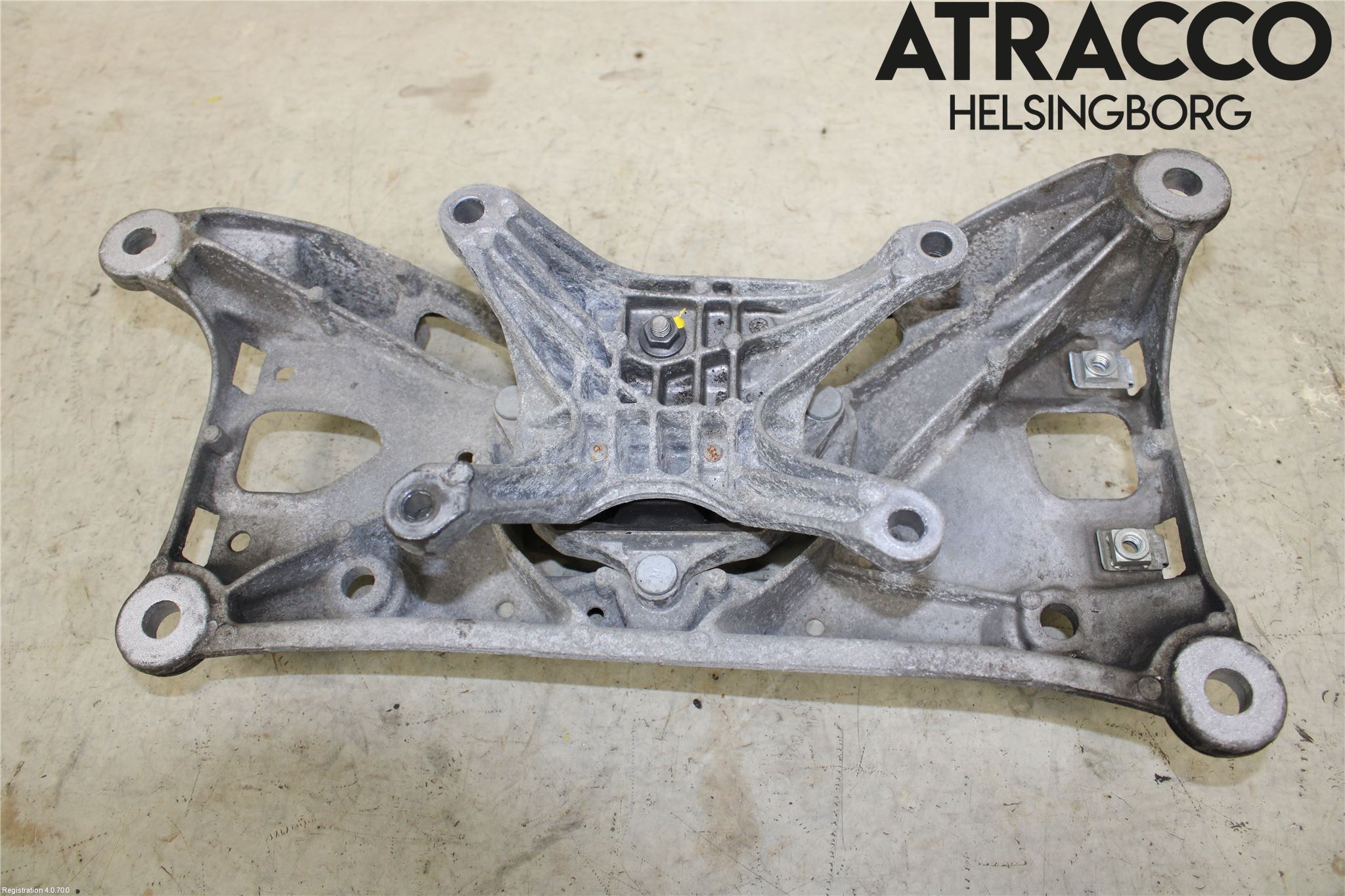 Audi A4/S4 B9 16-19 Växellådsbalk