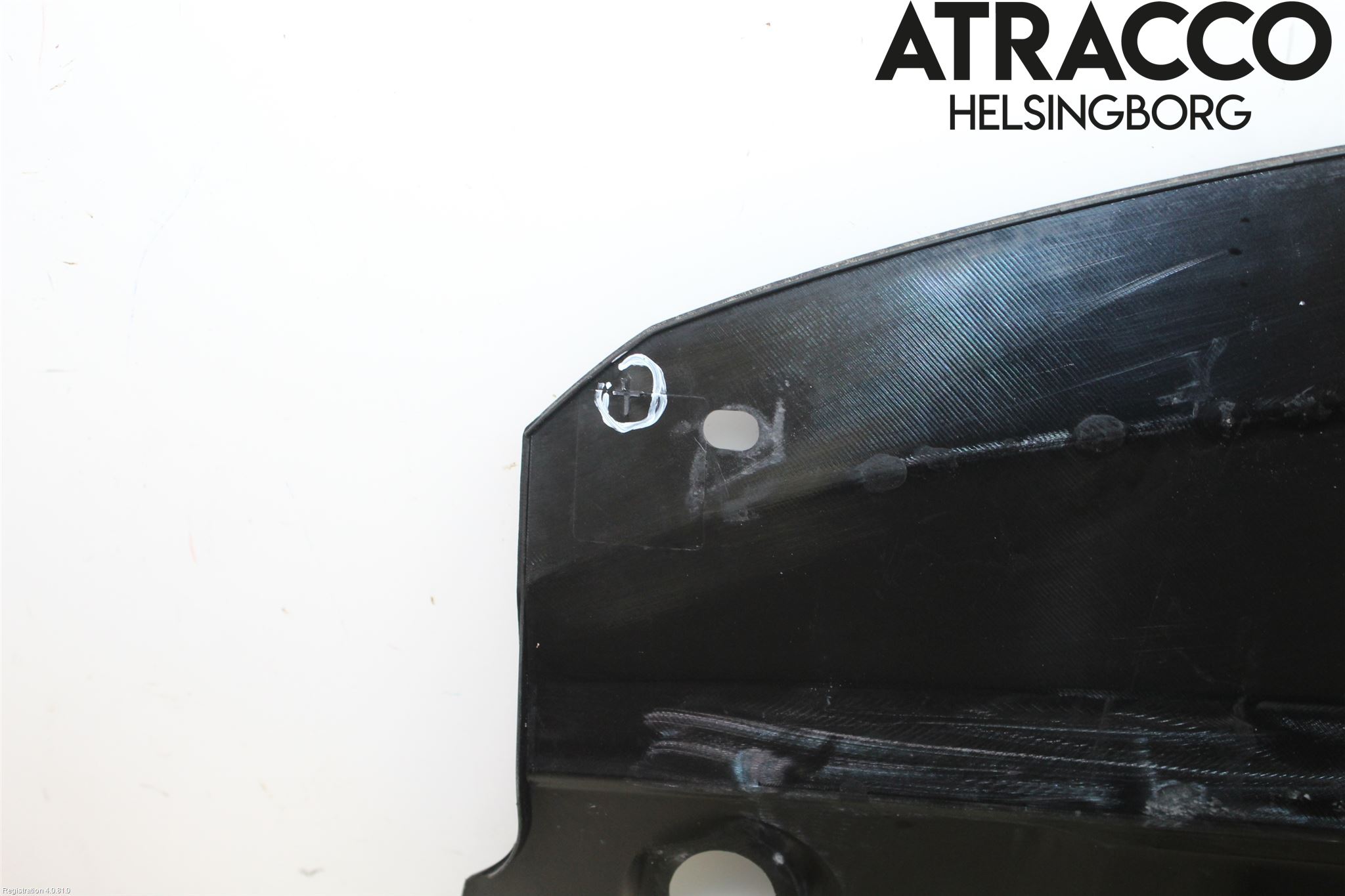 Porsche CAYENNE 03- Front Huvlåsplåt-Balk