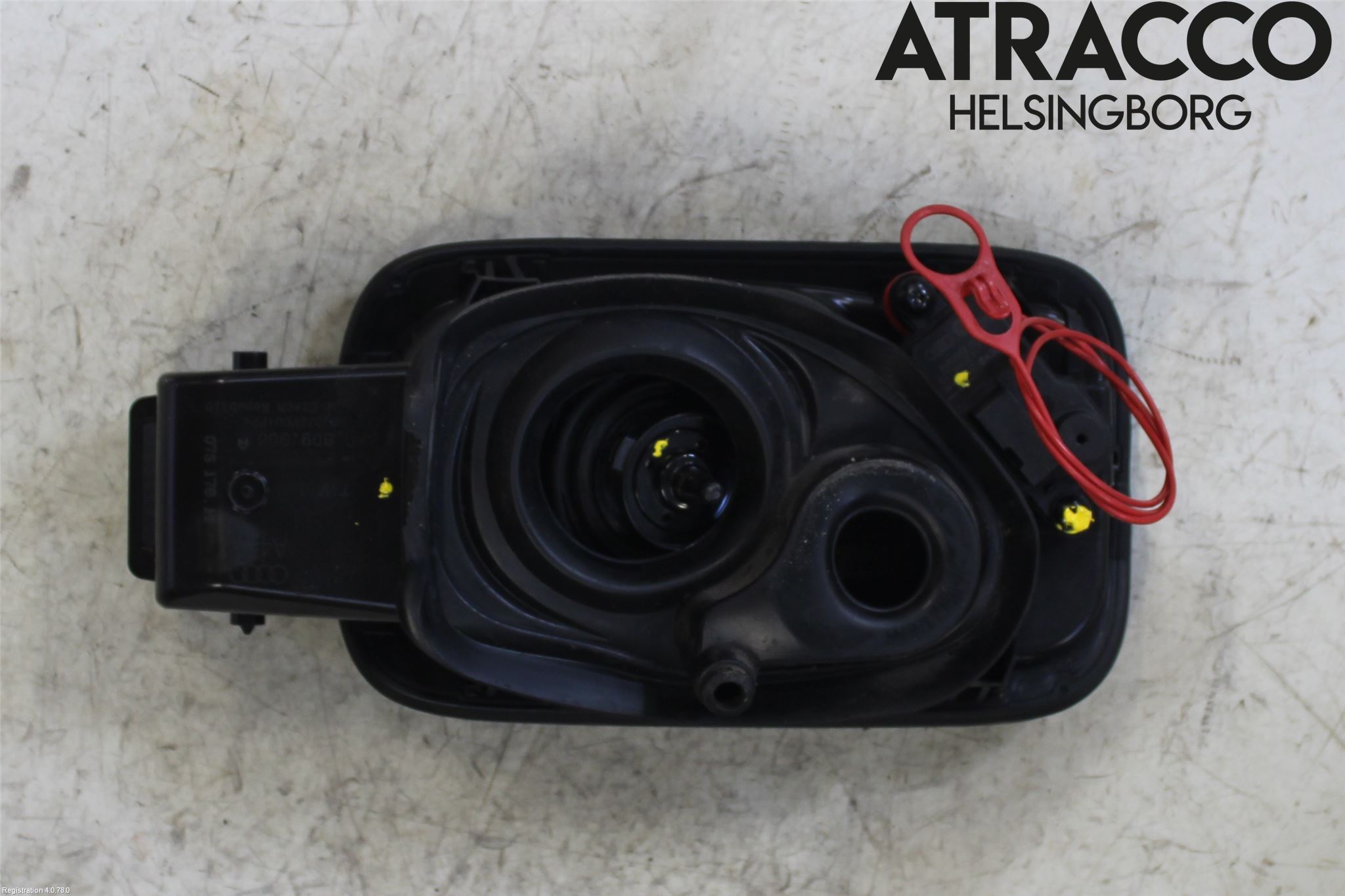 Audi A4/S4 B9 16-19 Tanklucka