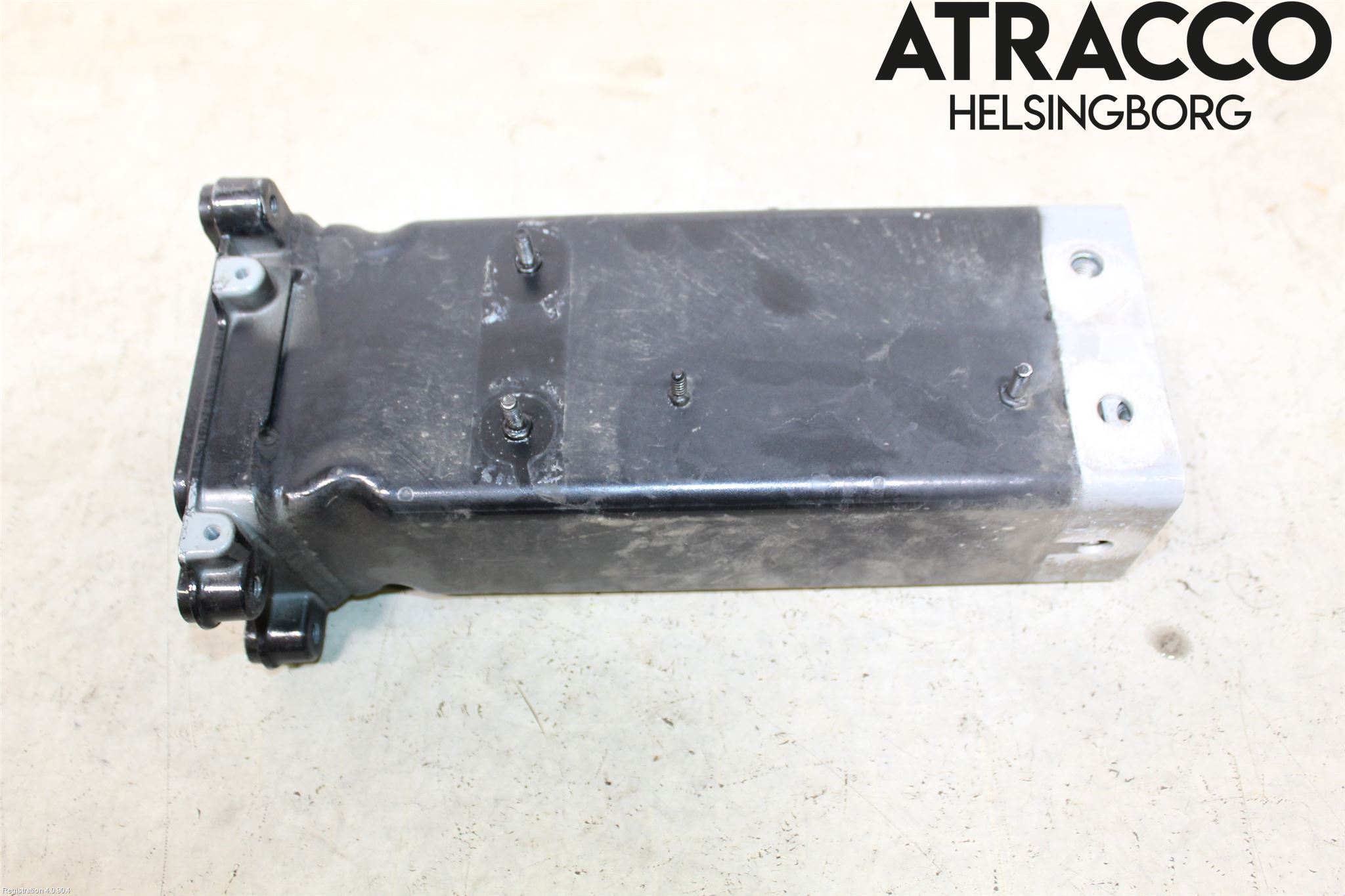 Audi A8/S8 4H 10-17 Stötfångarbärjärn Fram