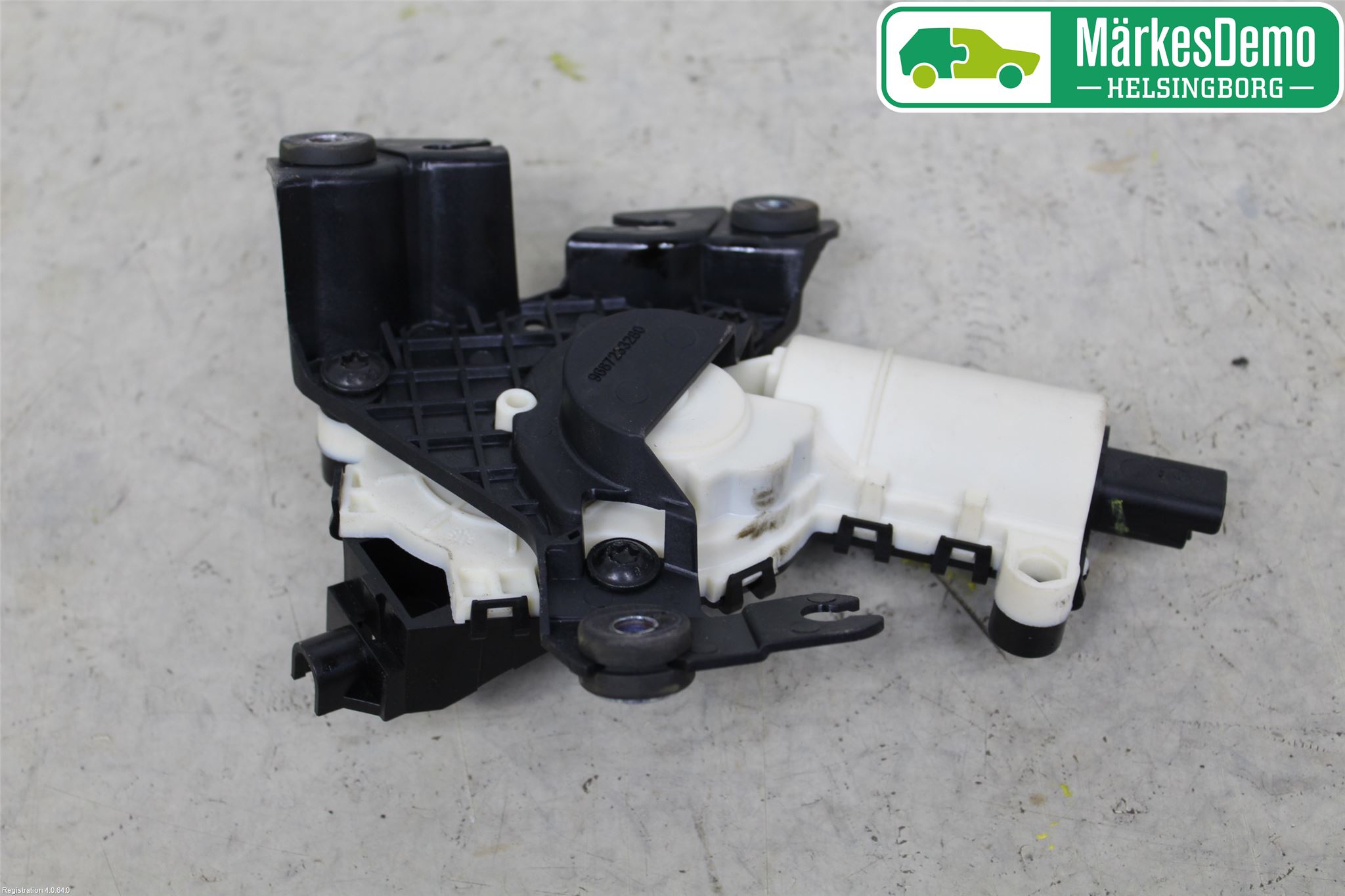 Peugeot 508 11-18 Bakluckeöppnare Automatisk