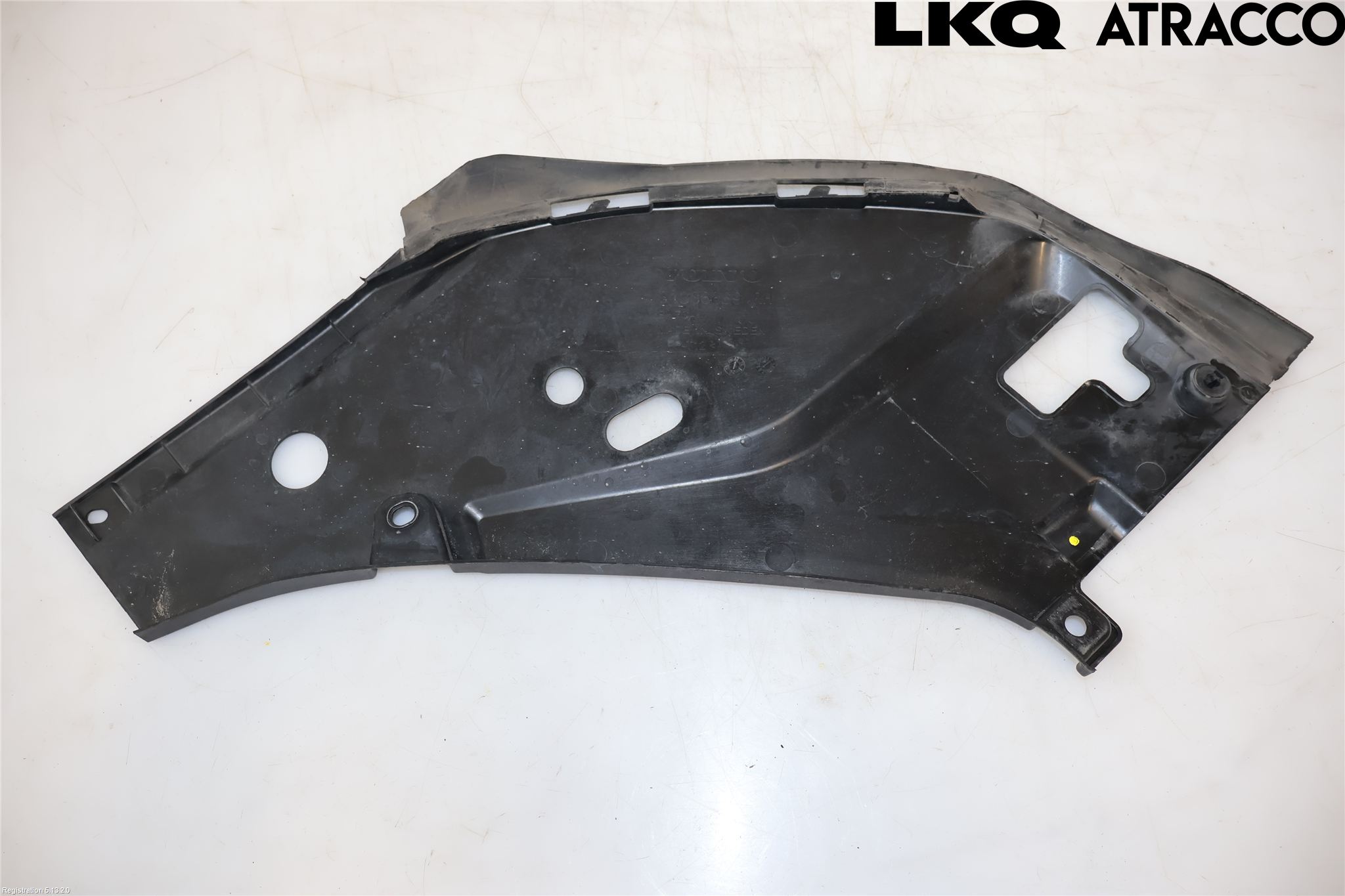 Volvo V90 17->> Täckplast Front