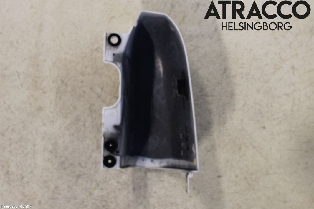 Nissan NV300 16-22 Bakljussarg