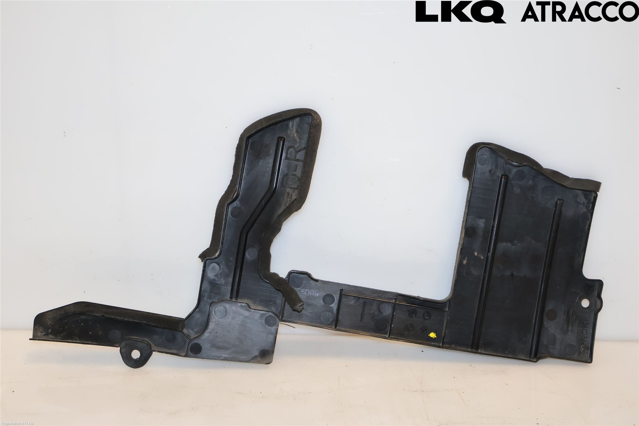 Nissan X-TRAIL 14-21 Deflektor Plåt-Plast Kylning