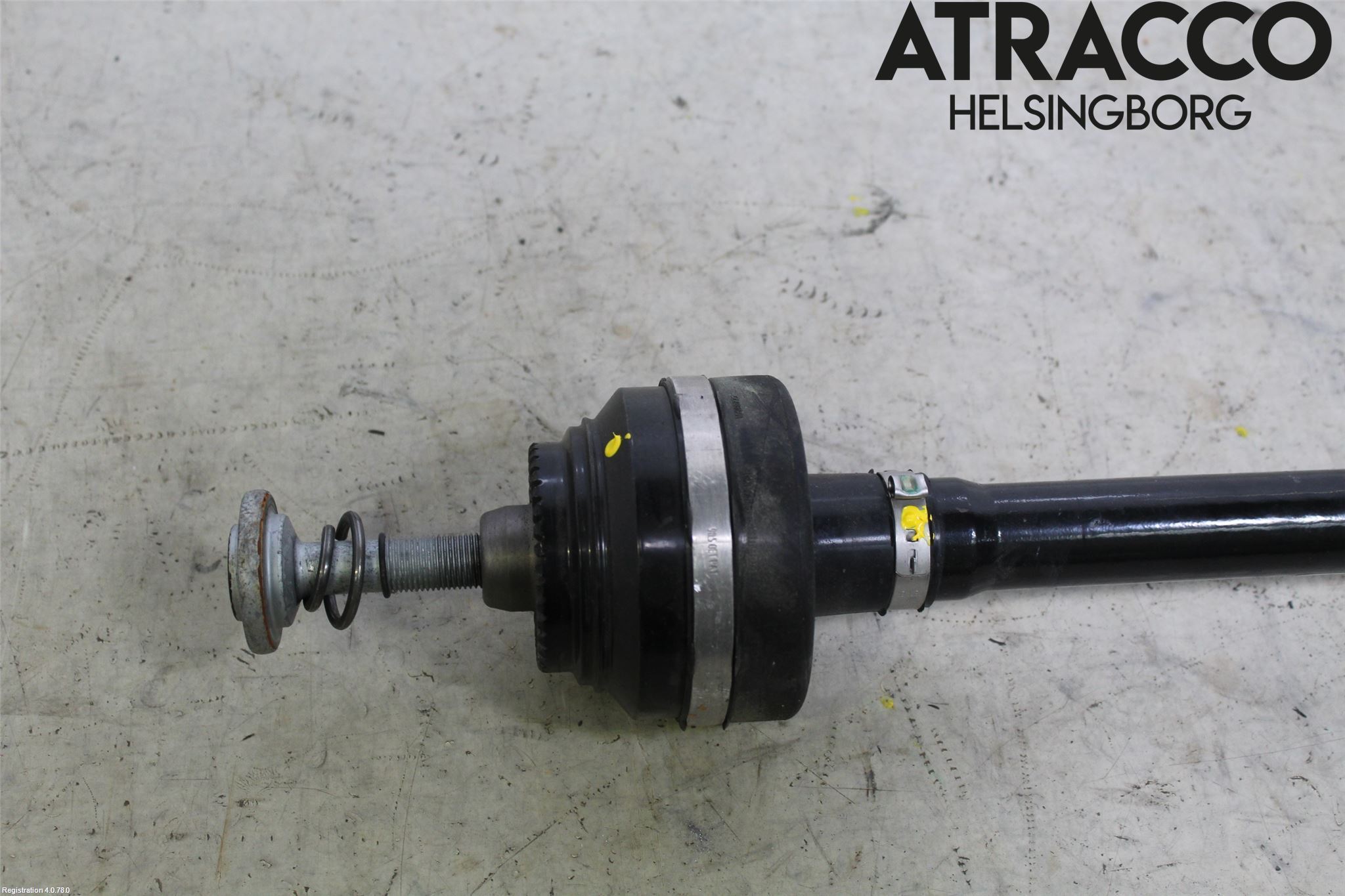 BMW 5 G30/G31/F90 17-23 Drivaxel Bak Vänster