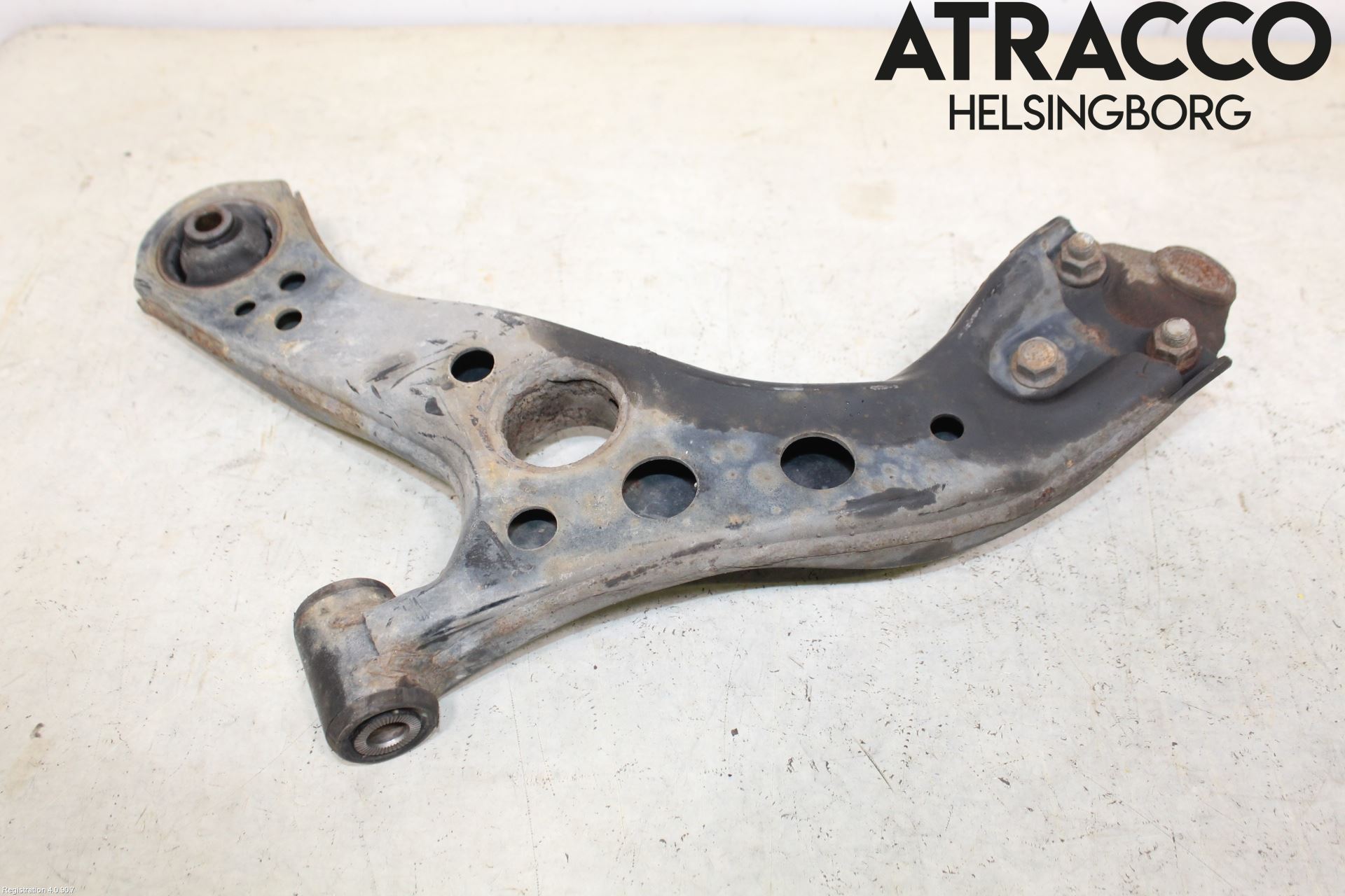 Toyota C-HR 16-23 Bärarm Fram Undre Hö