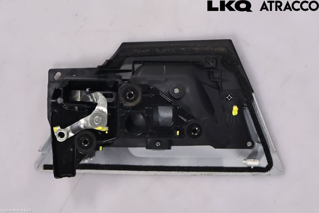 Toyota C-HR 16-23 Dörrhandtag Yttre Hö