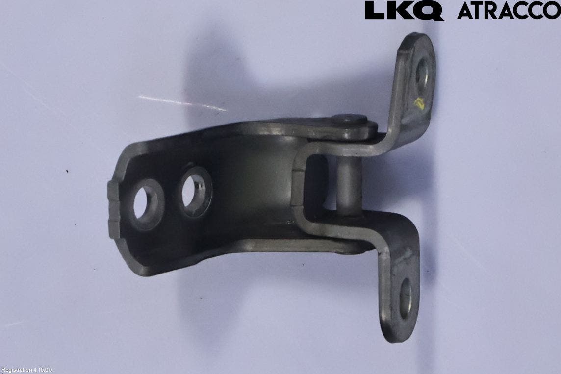 Toyota YARIS XP21 20- Dörrgångjärn