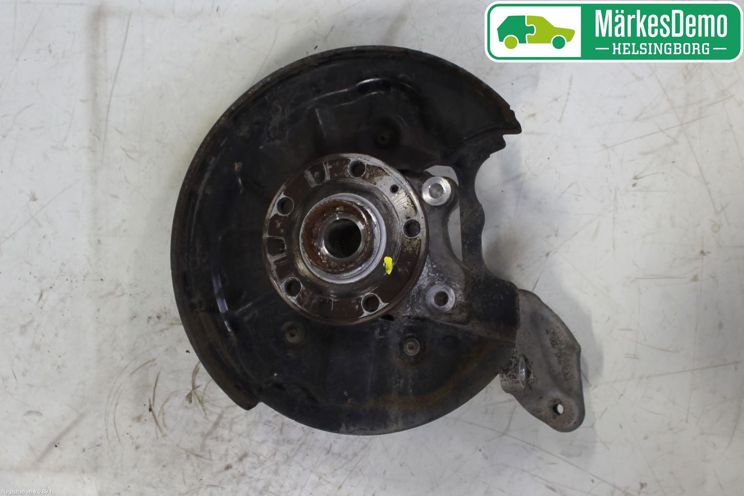 Volkswagen VW PASSAT 15-19 Hjullagerhus-Spindel Hö B