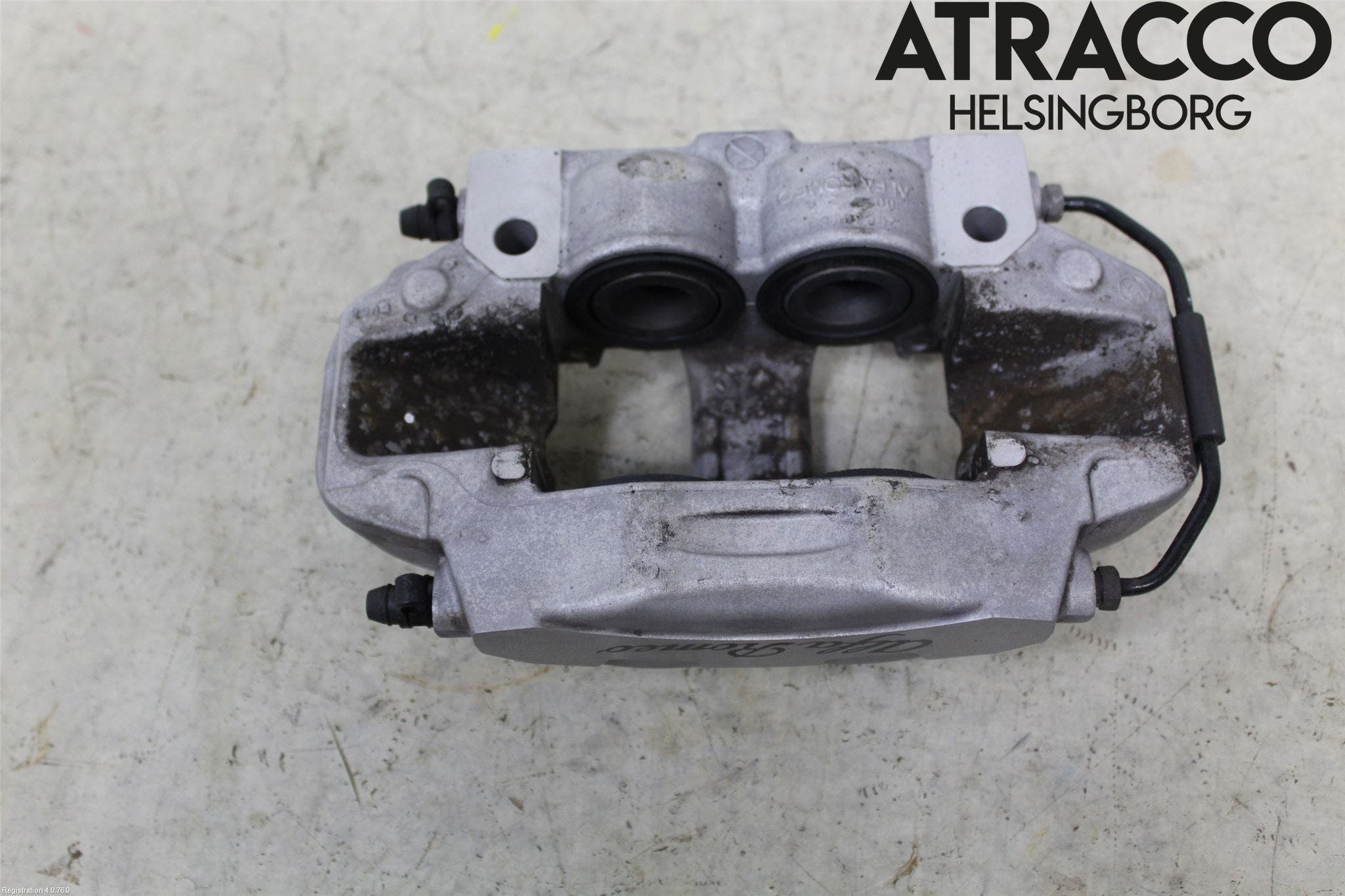 Alfa GIULIA Bromsok Fram Höger