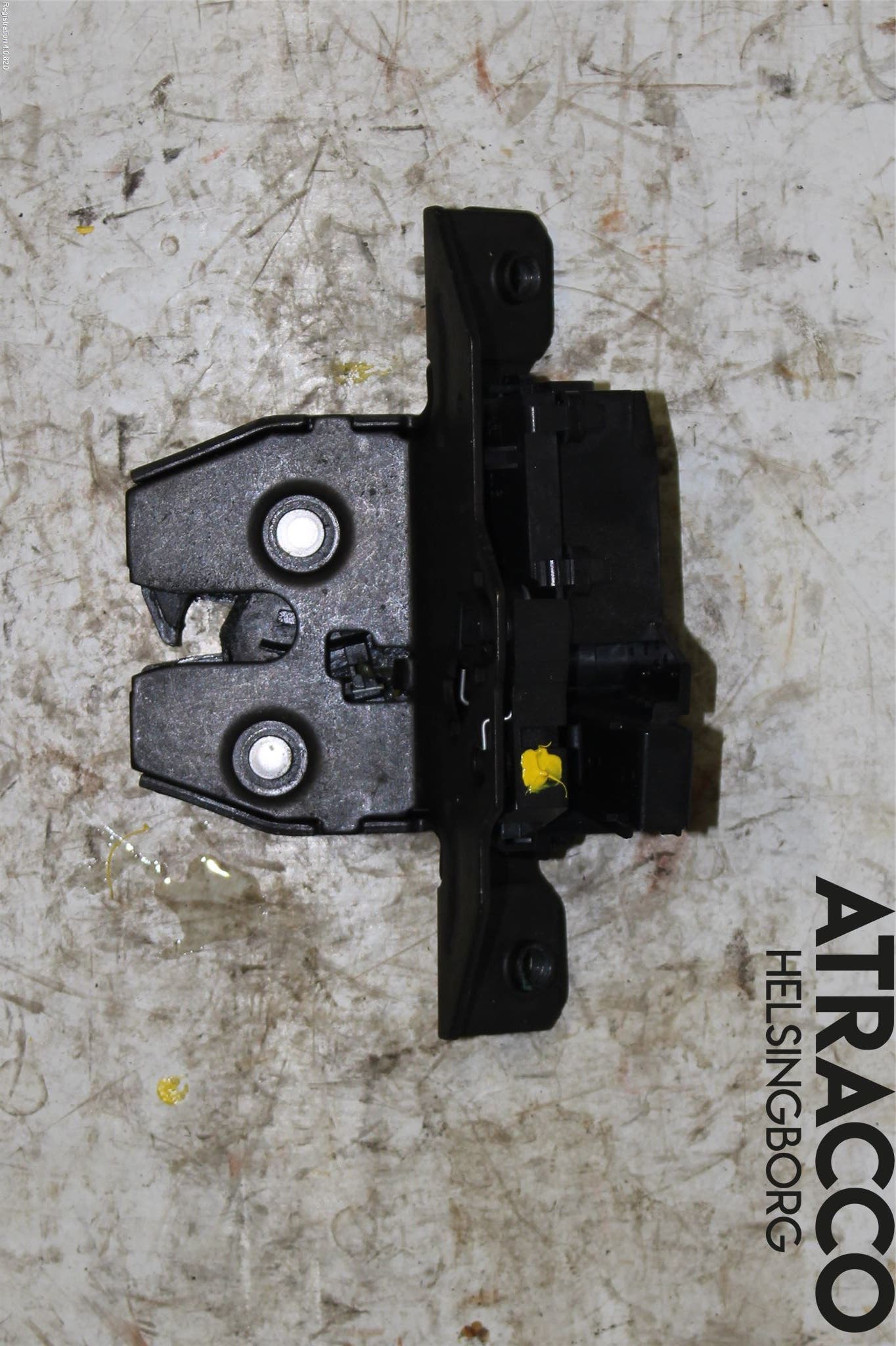 Opel ASTRA J 10-15 Låskista Baklucka