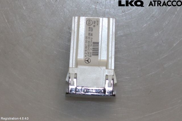 Mercedes-Benz MB E-KLASS (W212) 09-16 Instrument Klocka