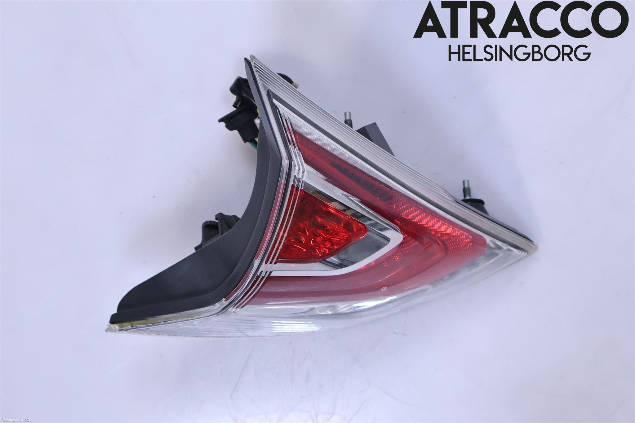 Nissan X-TRAIL 14-21 Bakljus Lucka Vä