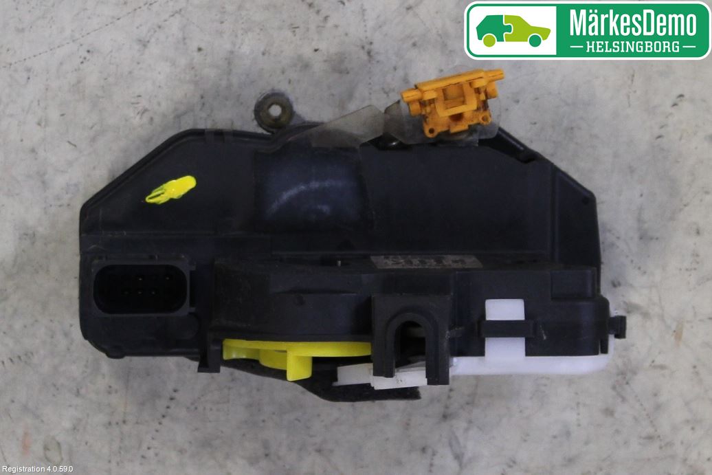Opel ASTRA J 10-15 Centrallåsmotor Vänster