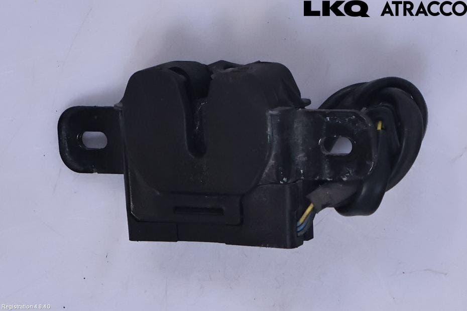 Volvo XC60 14-17 Huvlås