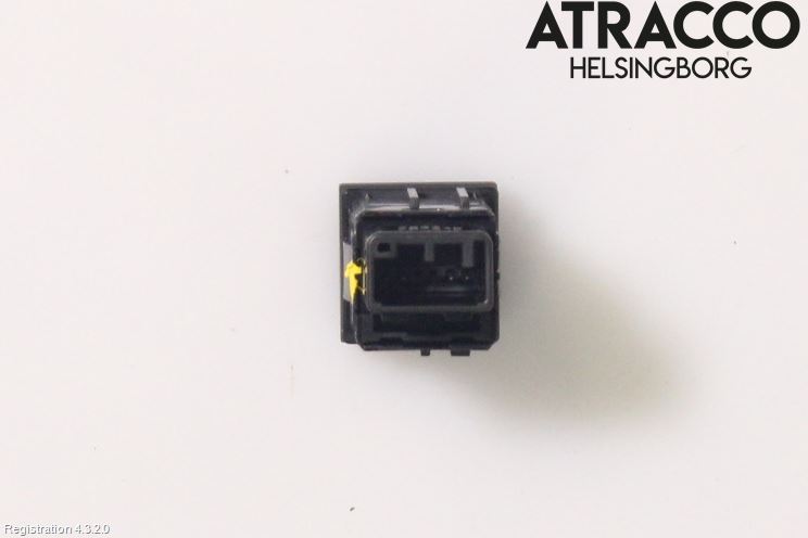 Toyota RAV4 19- Strömställare Tanklucka