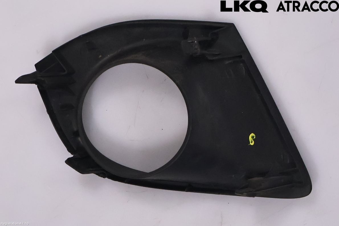 Toyota AURIS 10-12 Dimljussarg Fram