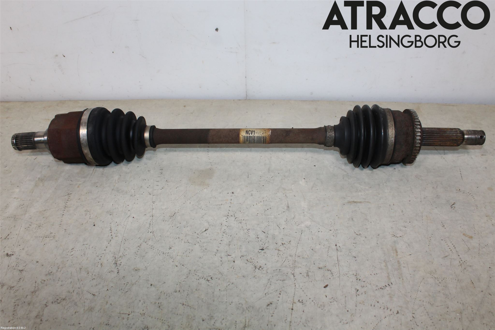 Hyundai i20 PB 09-14 Drivaxel Fram Vänster