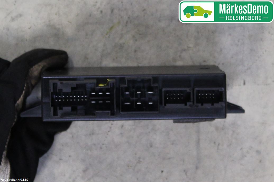 Volkswagen VW PASSAT 15-19 Styrenhet Dragkrok