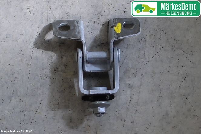 Mitsubishi ECLIPS CROSS Bakluckegångjärn Vä