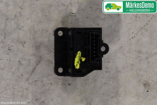 Hyundai i30 GD 13-17 Strömställare Parkeringshjälp