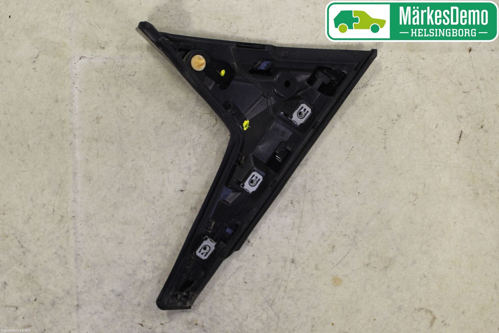 Peugeot 3008 17-24 Spoiler Baklucka