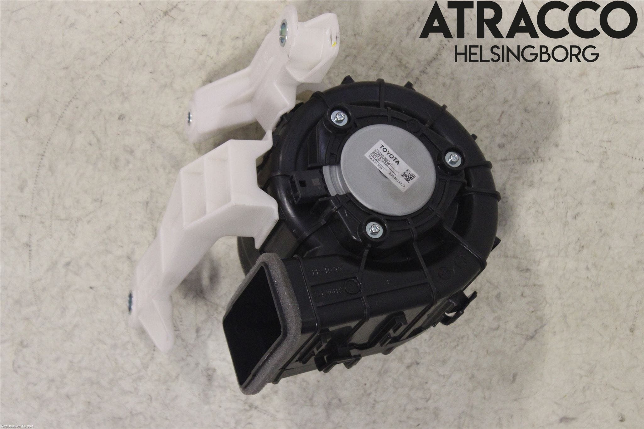 Toyota YARIS XP21 20- Kylfläkt El