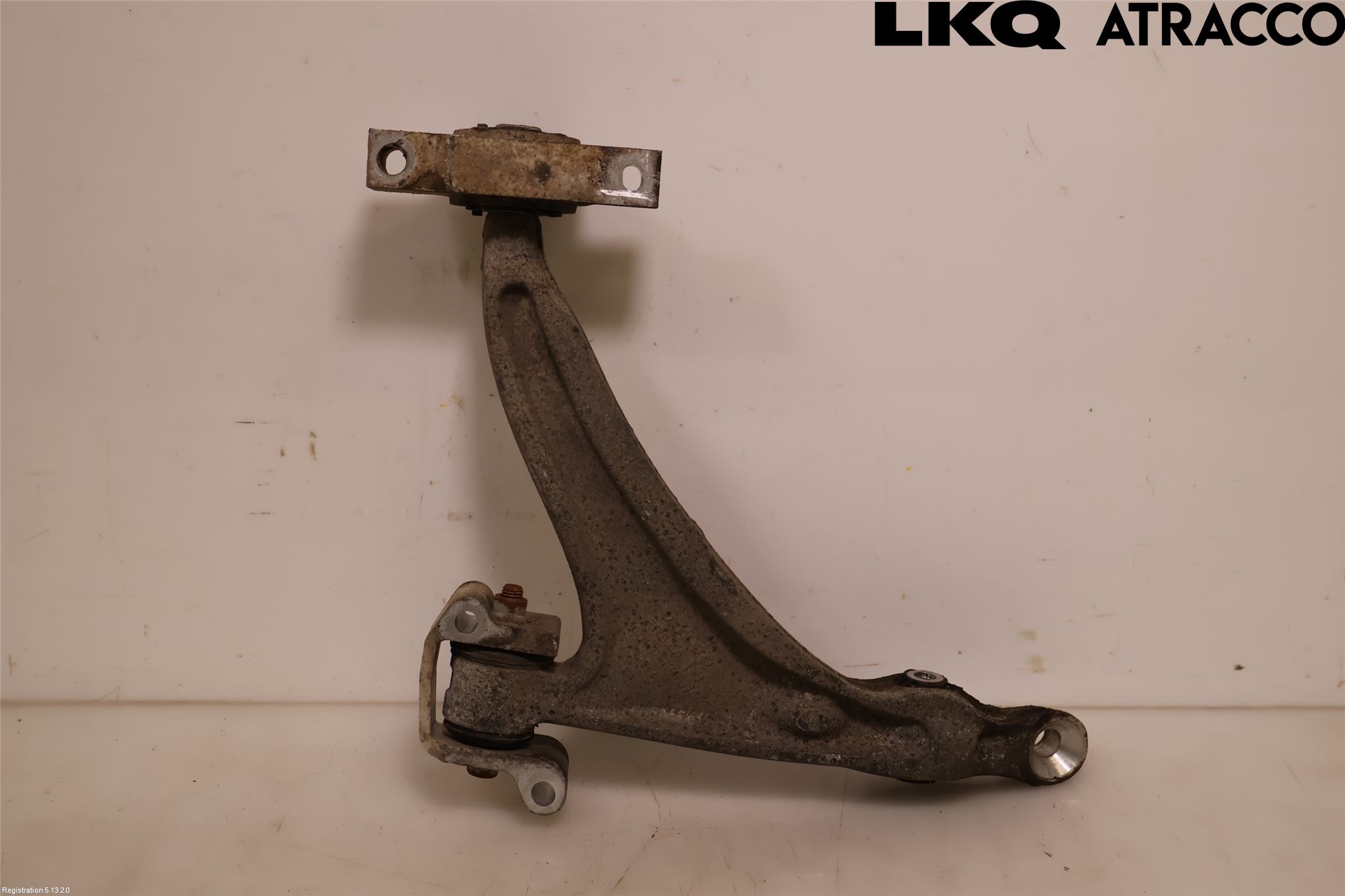 Volvo V90 17->> Bärarm Fram Undre Hö