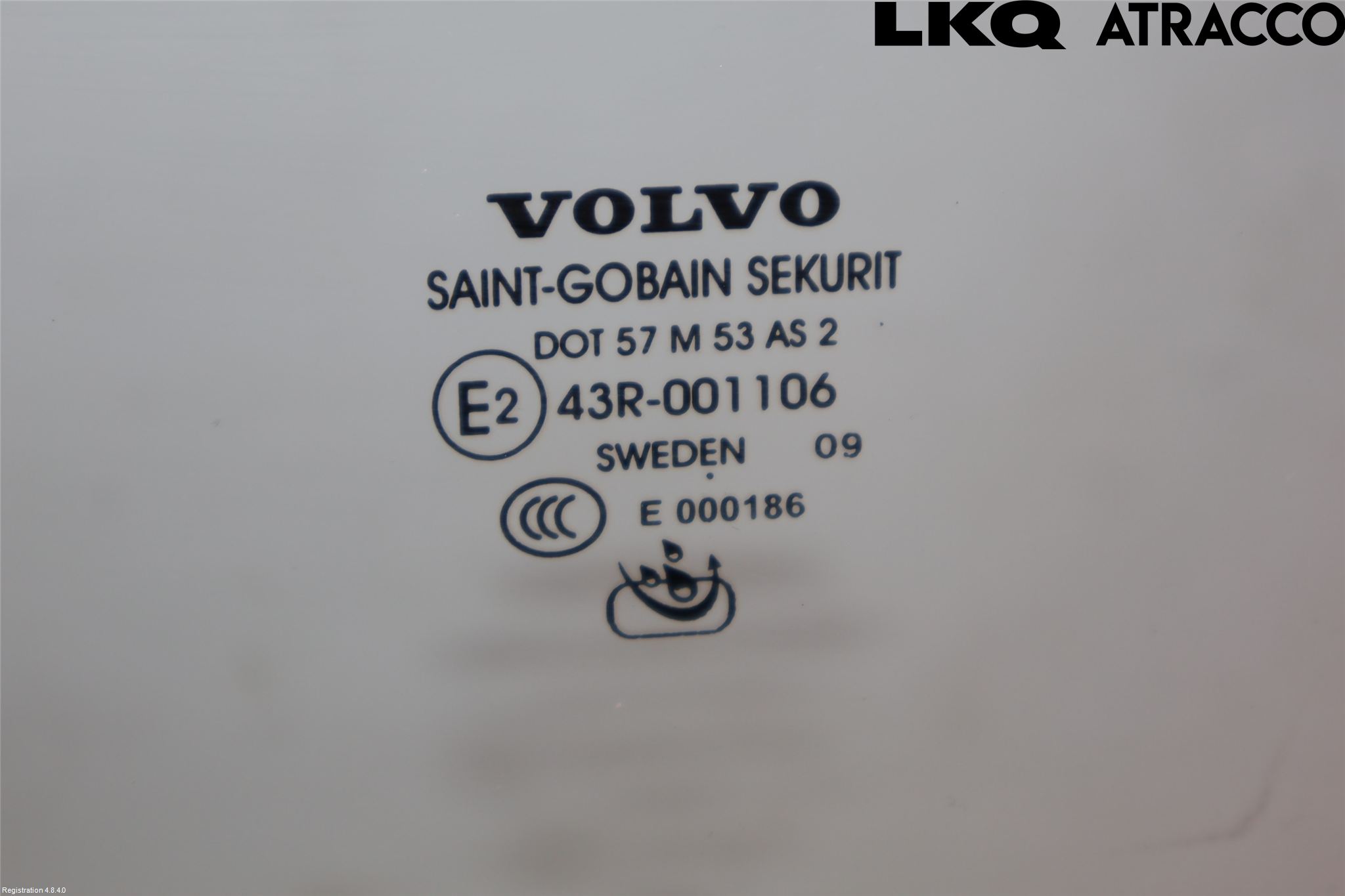 Volvo XC70 08-13 Dörruta Fram Vänster