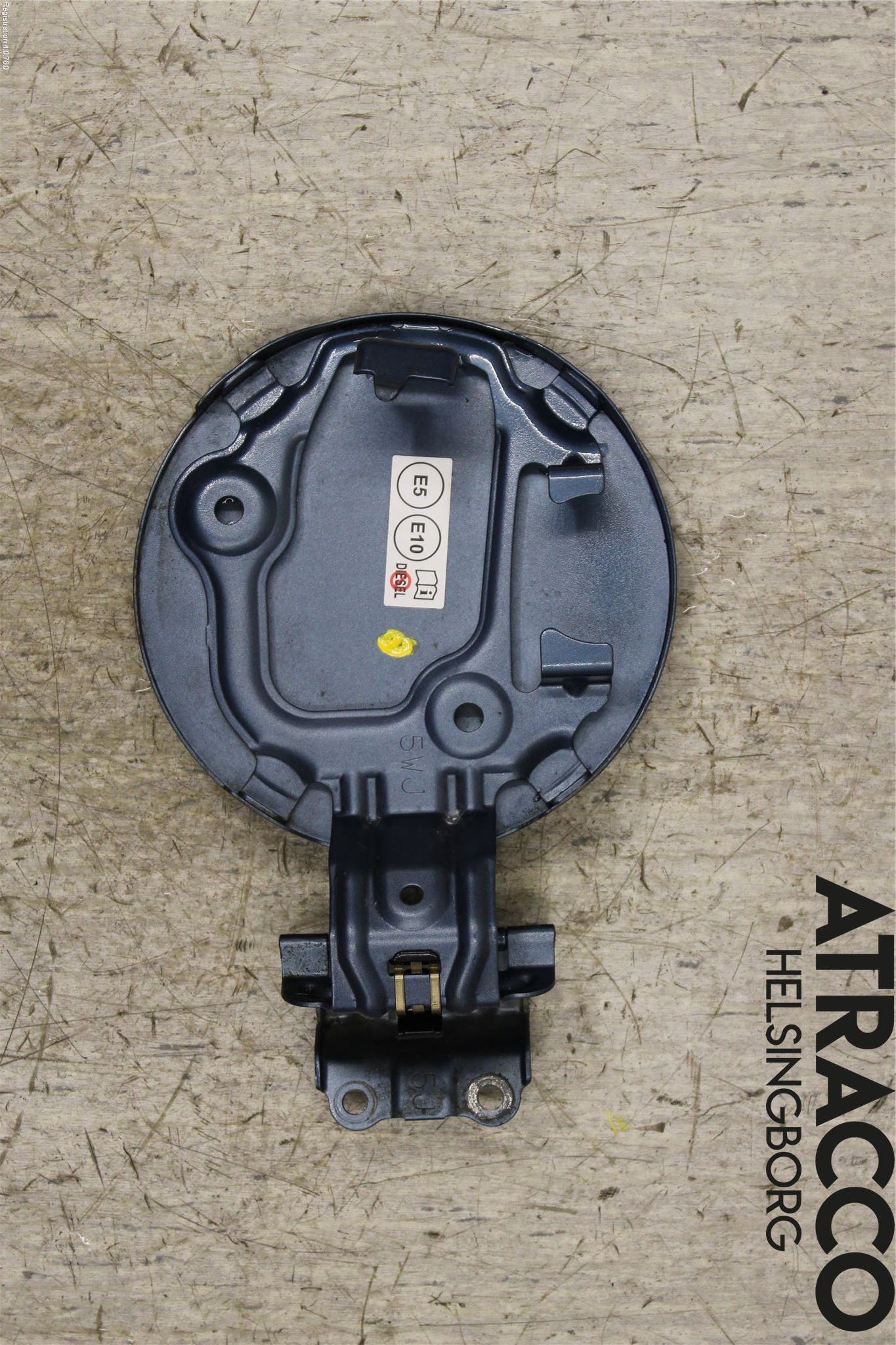 Toyota AURIS 13-19 Tanklucka