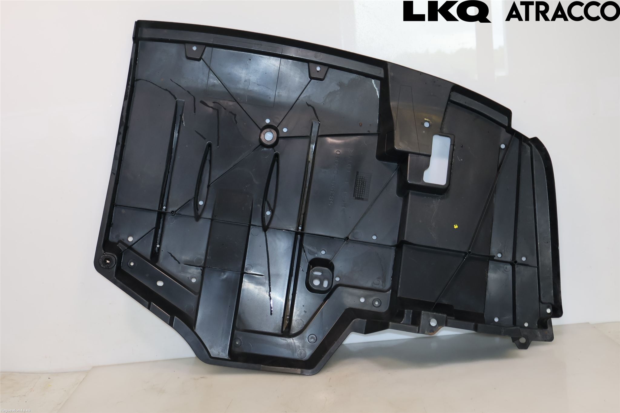 Toyota AURIS 13-19 Hasplåt Plåt-Plast