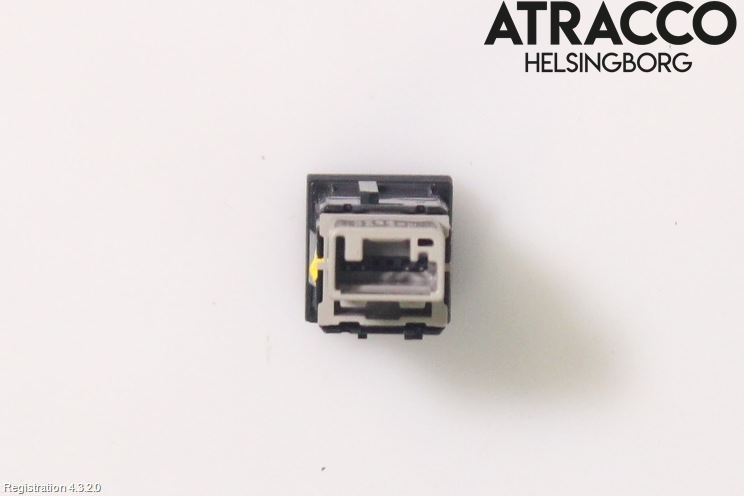 Toyota RAV4 19- Strömställare Övrigt