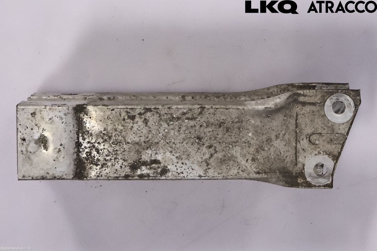 Mercedes-Benz MB C-KLASS (W204) 07-15 Stötfångarbärjärn Fram