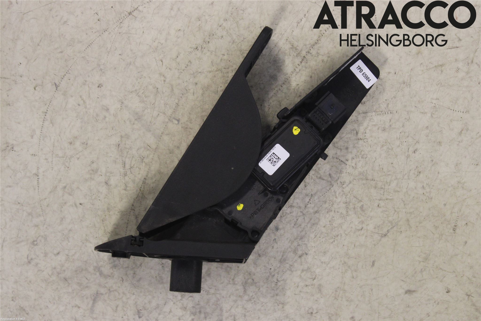 Volvo V90 17->> Gaspedal