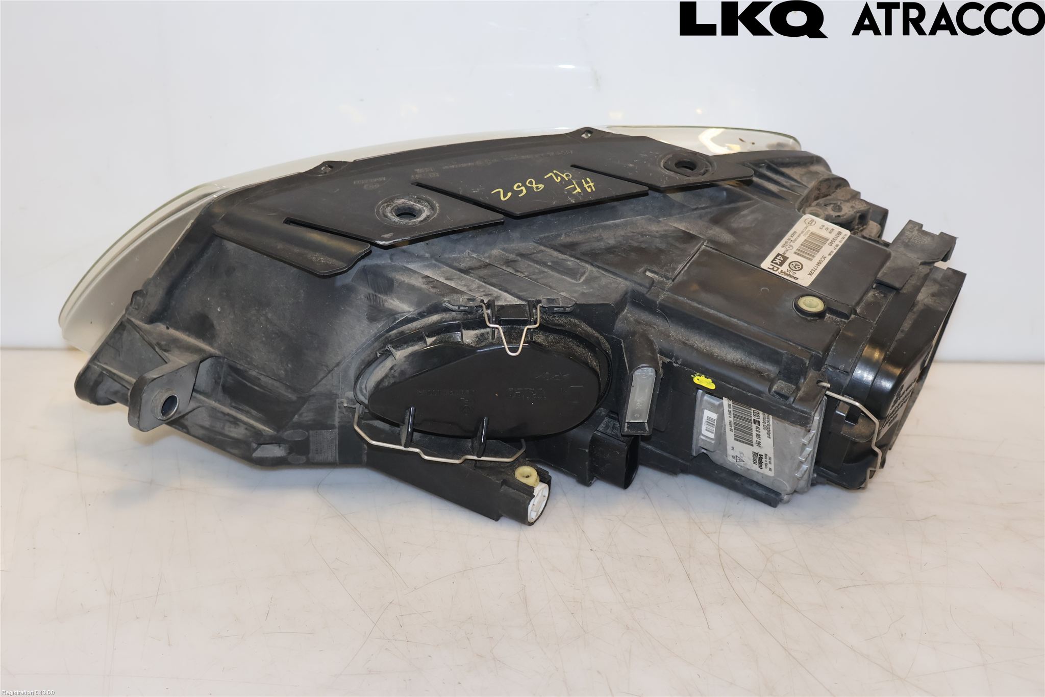 Volkswagen VW PASSAT 05-11 Strålkastare Höger