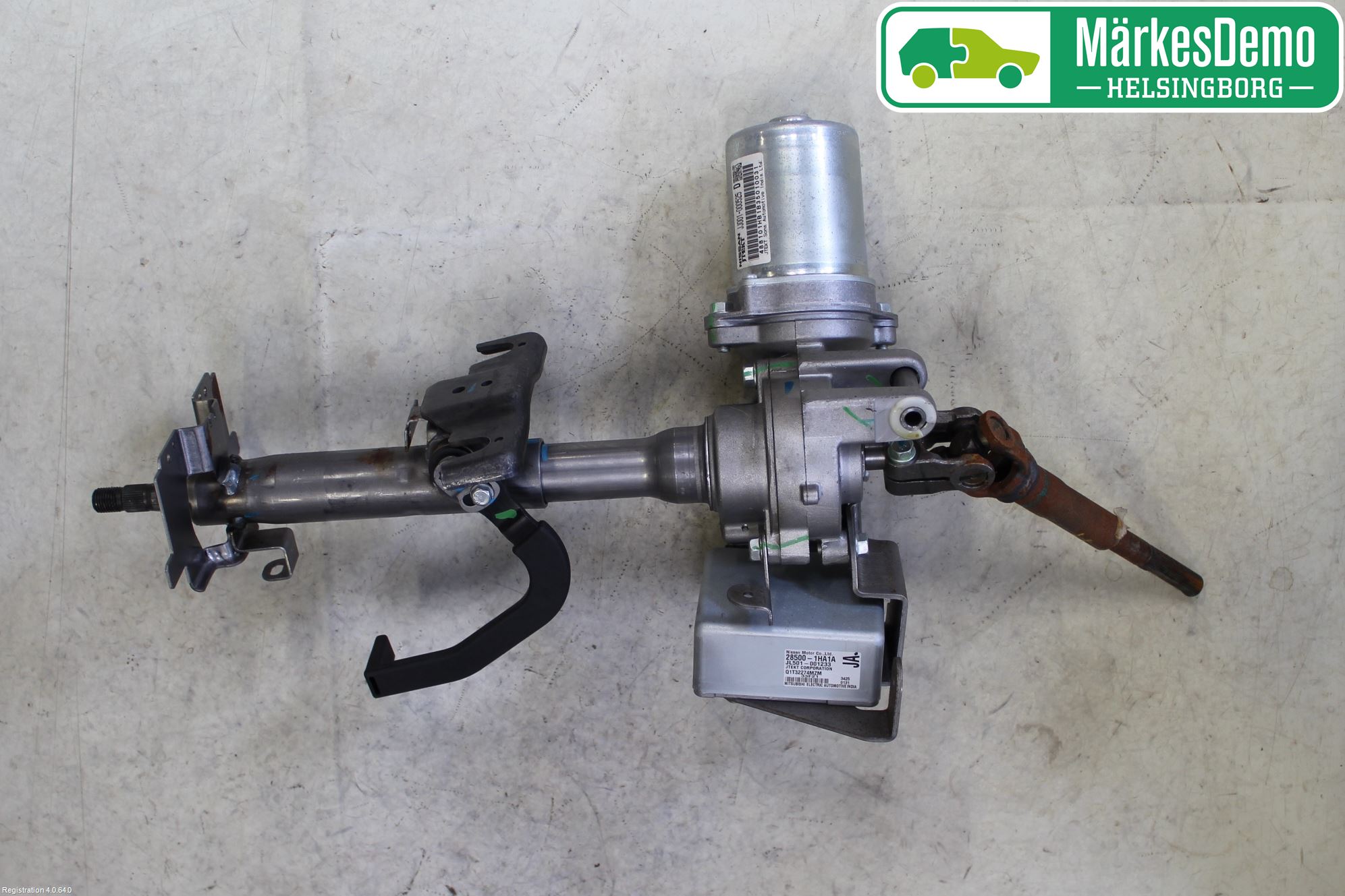 Nissan MICRA 11-16 Rattaxelagg Med Inb Servo